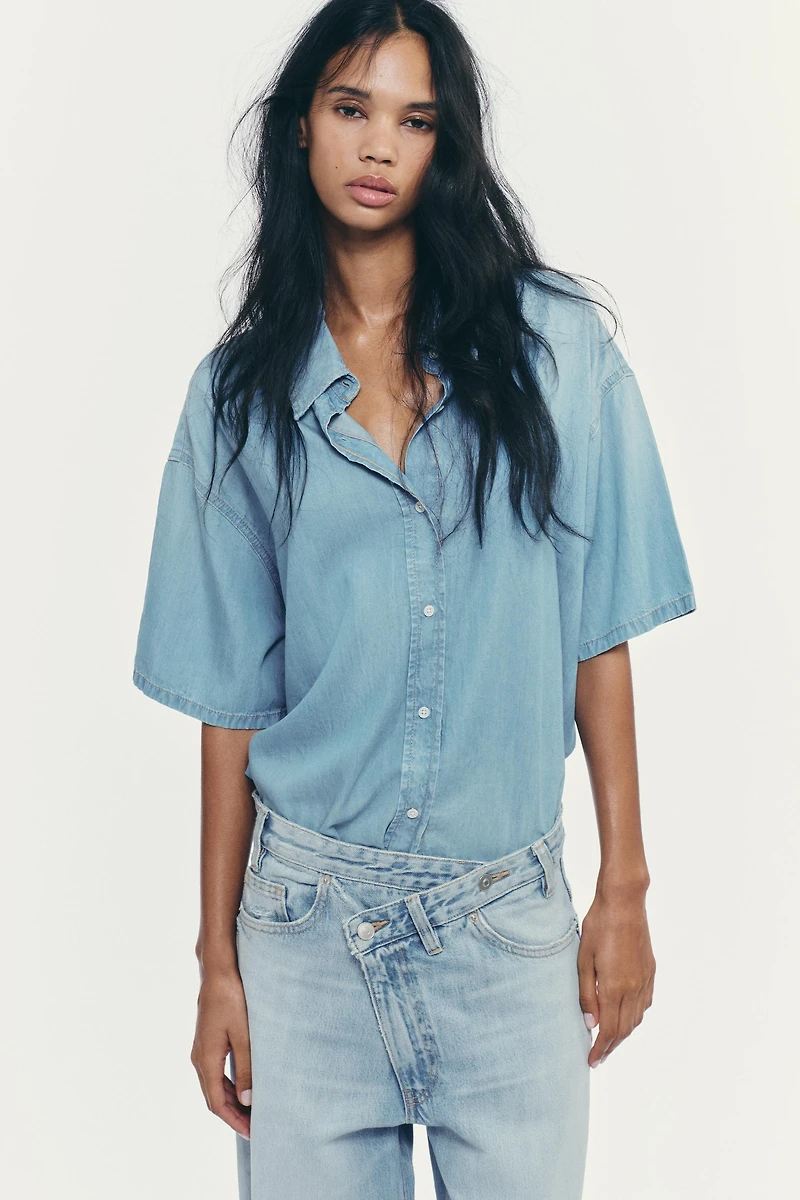 CHEMISE COURTE EN JEAN TRF