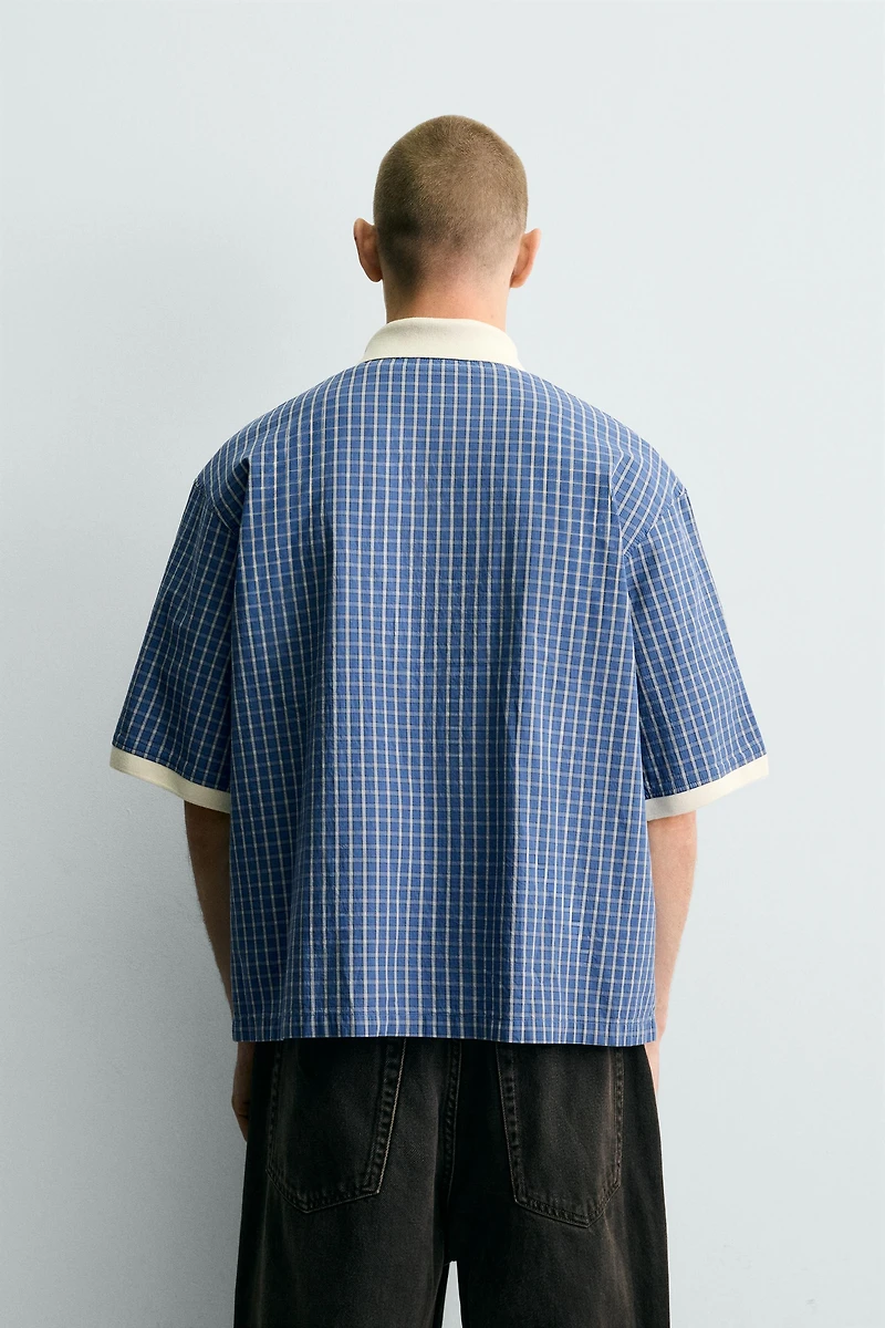 PRINTED TEXT CROPPED POLO SHIRT