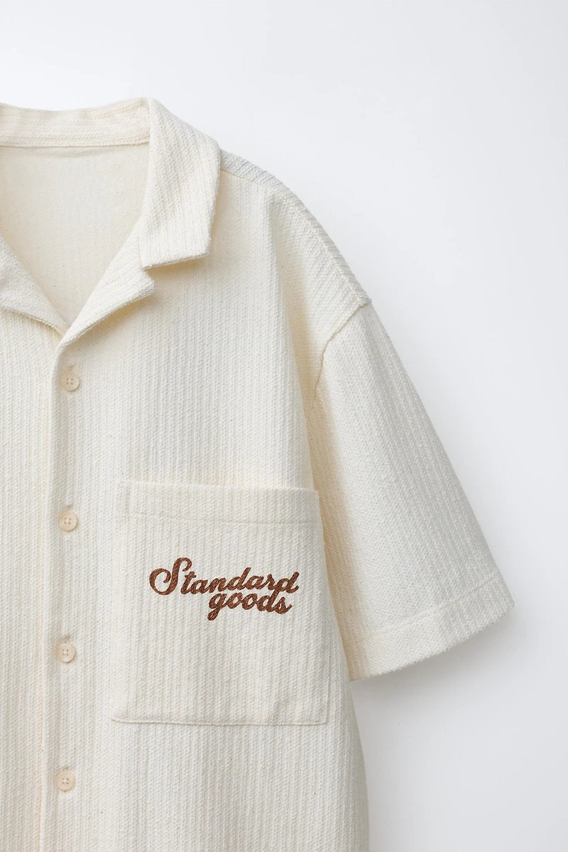 TEXTURED TEXT SHIRT