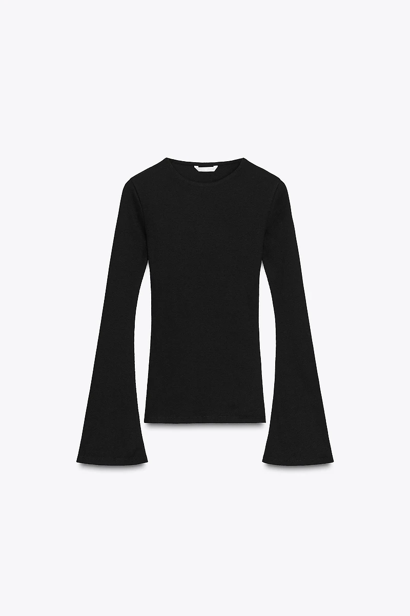 RIB TOP WITH FLARED SLEEVES