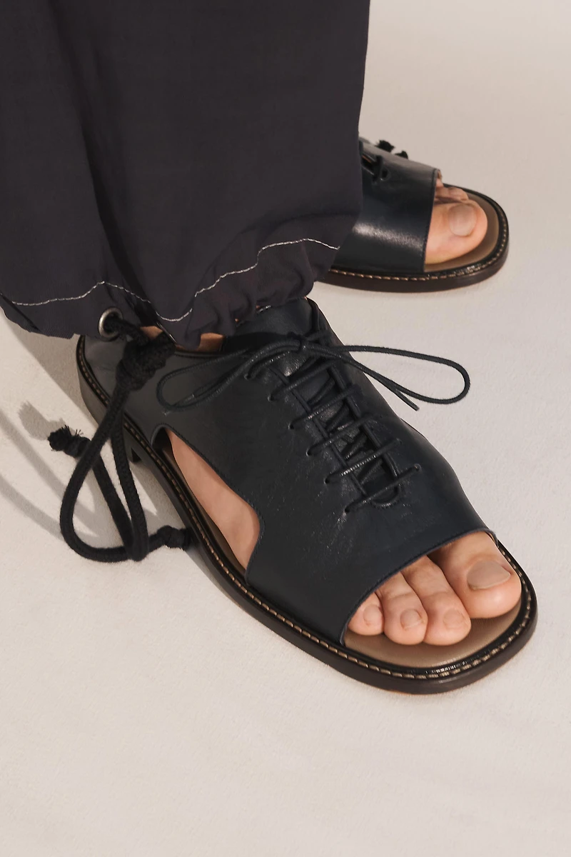 CHAUSSURES EN CUIR
