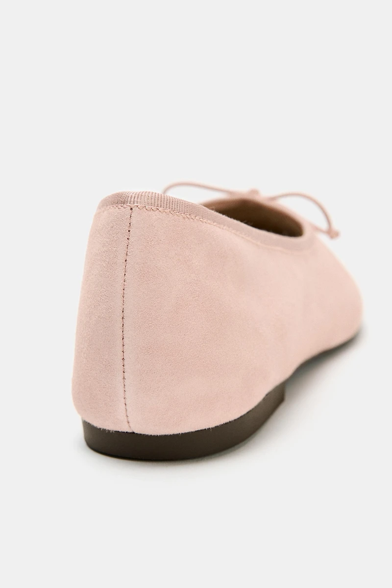 BALLERINES EN DAIM AVEC NŒUD