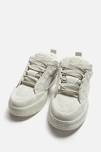 THICK SOLE WORN EFFECT SNEAKERS