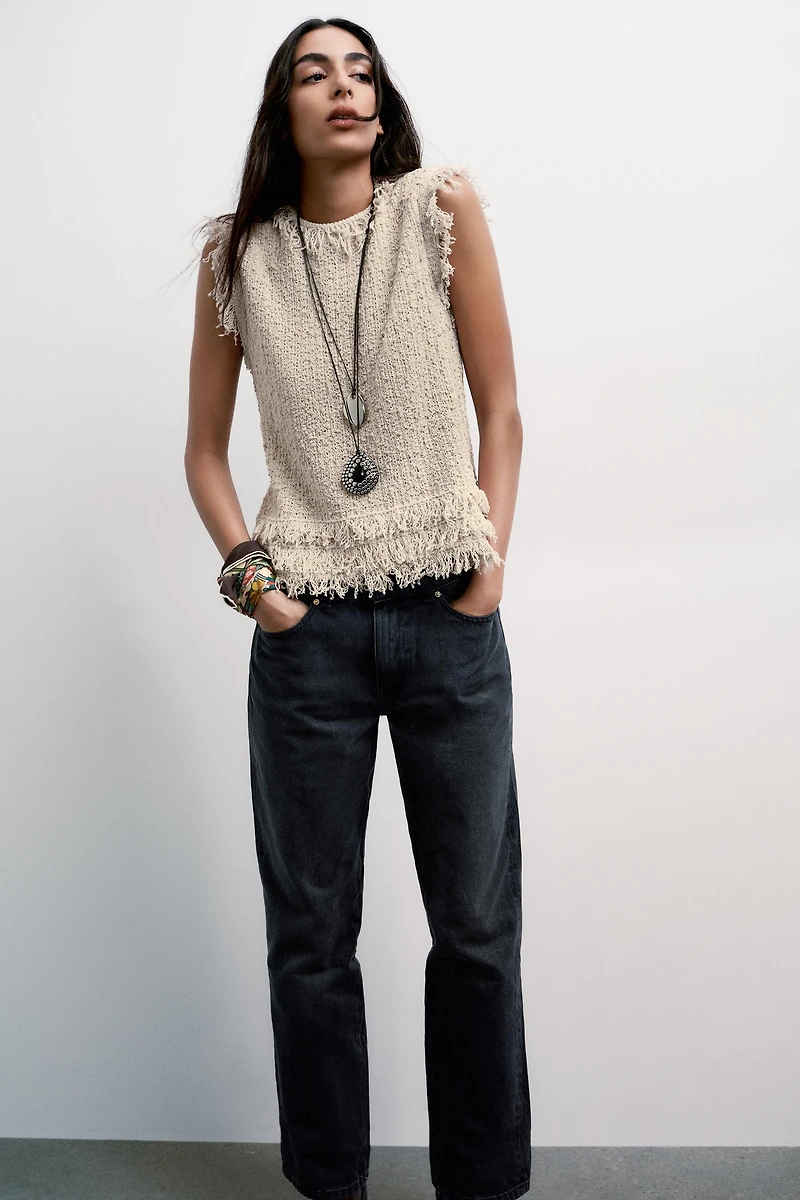 TEXTURED KNIT FRINGED TOP