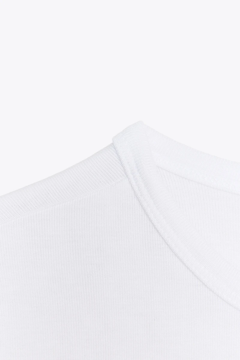 T-SHIRT EN VISCOSE À MANCHES COURTES