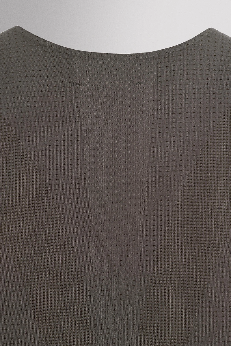 SEAMLESS TRAINING TANK TOP