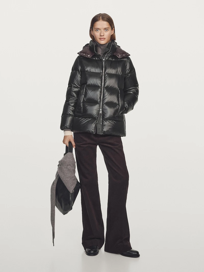 Water-repellent shiny down jacket