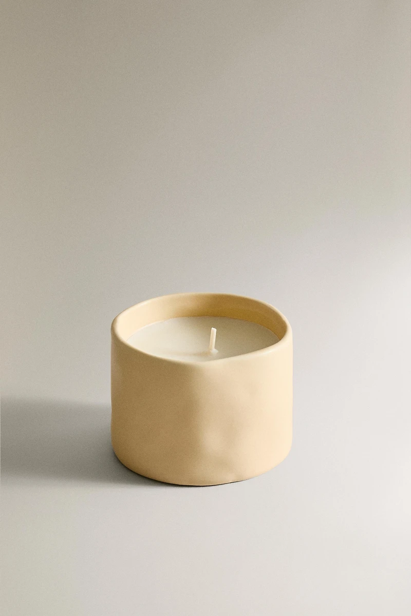 G) LUMINOUS CAMELLIA SCENTED CANDLE