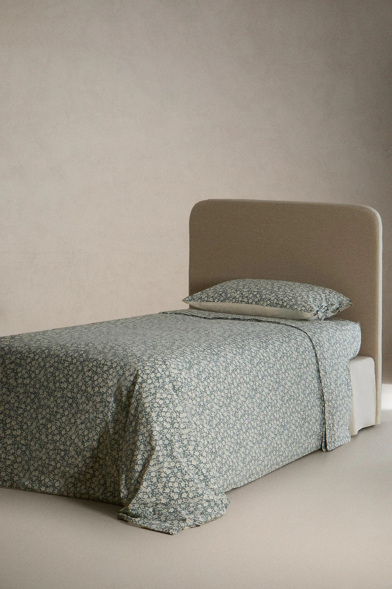 CHILDREN’S DUVET COVER WITH TROPICAL FLOWERS