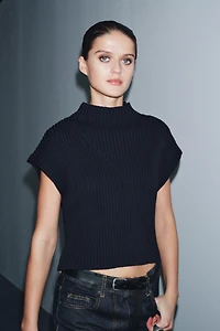 GILET EN MAILLE CÔTELÉE