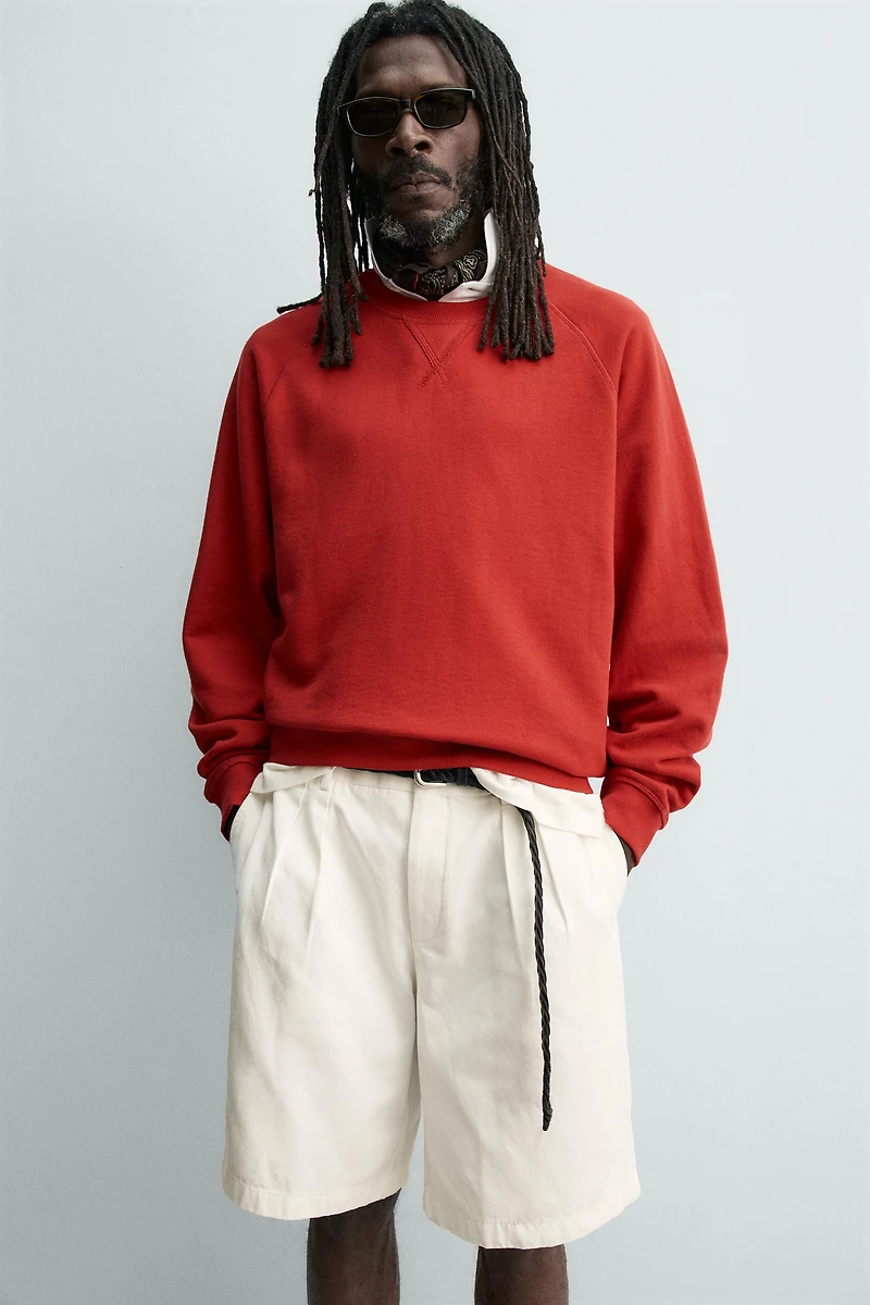 BERMUDA COUPE DÉCONTRACTÉE PLIS AARON LEVINE X ZARA