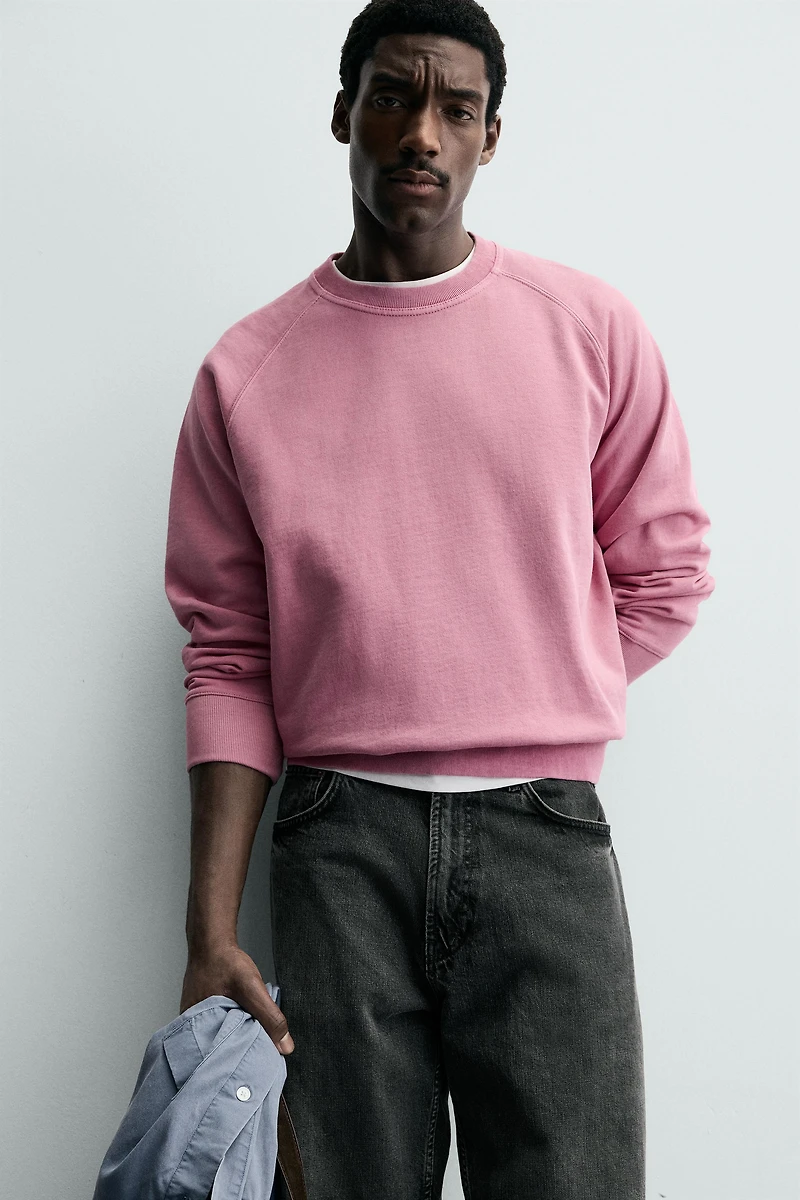 BASIC WASHED CREWNECK SWEATSHIRT