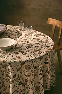 FLORAL PRINT TABLECLOTH WITH TOPSTITCHING