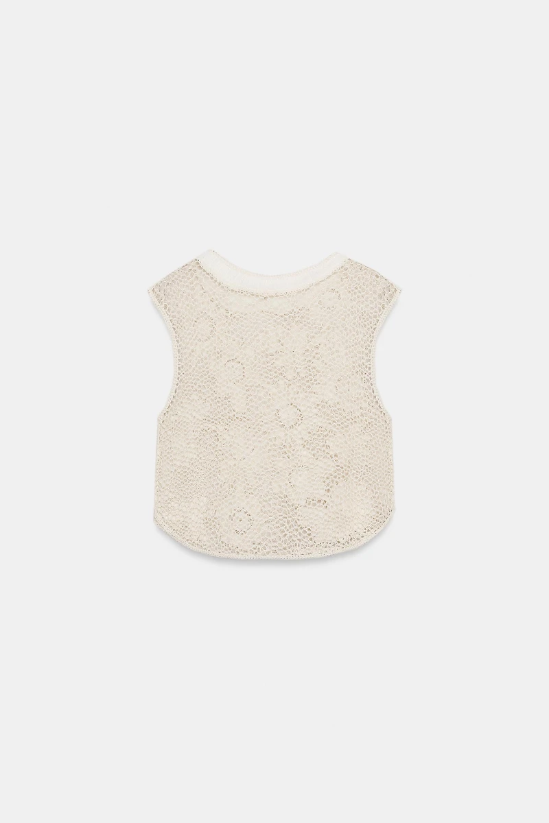 TOP EN CROCHET À FLEURS