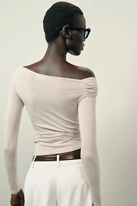 ASYMMETRIC NECK TOP