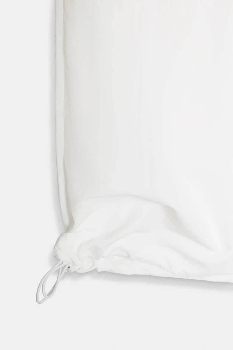 PANTALON EN NYLON À TAILLE SUPERPOSÉE