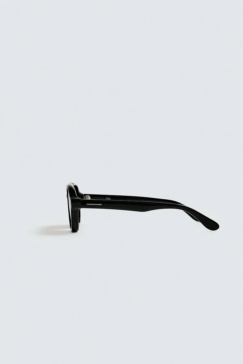 SQUARE SUNGLASSES