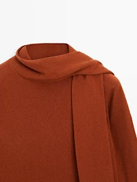 Pull écharpe en laine mélangée