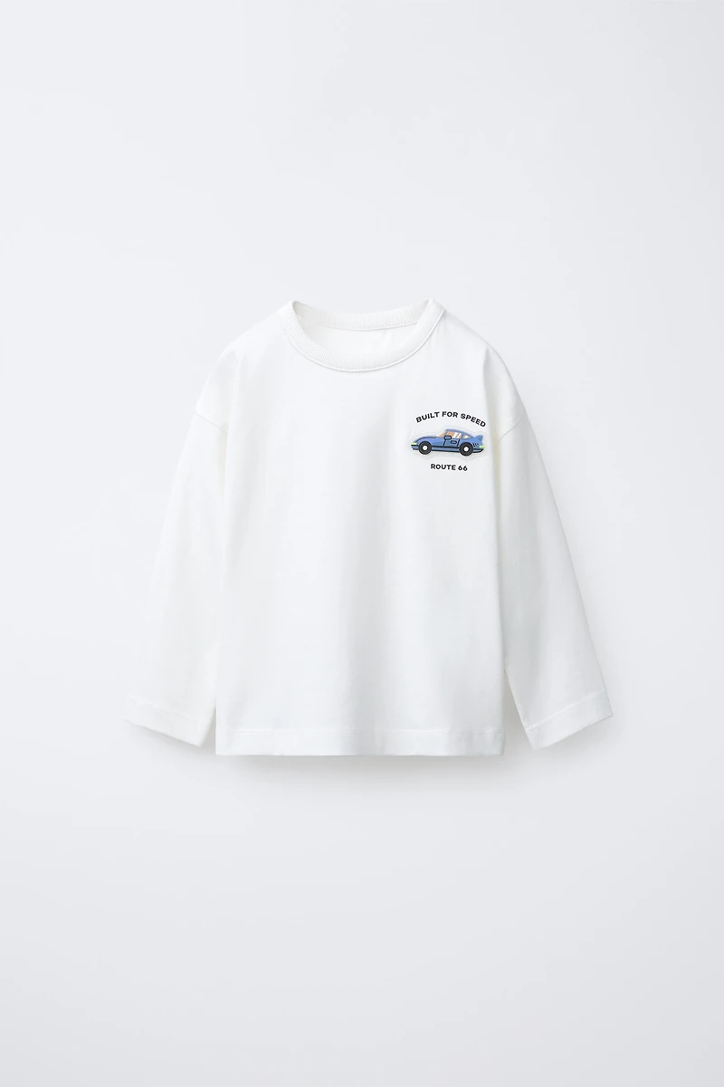 T-SHIRT AVEC APPLIQUÉ EN CAOUTCHOUC