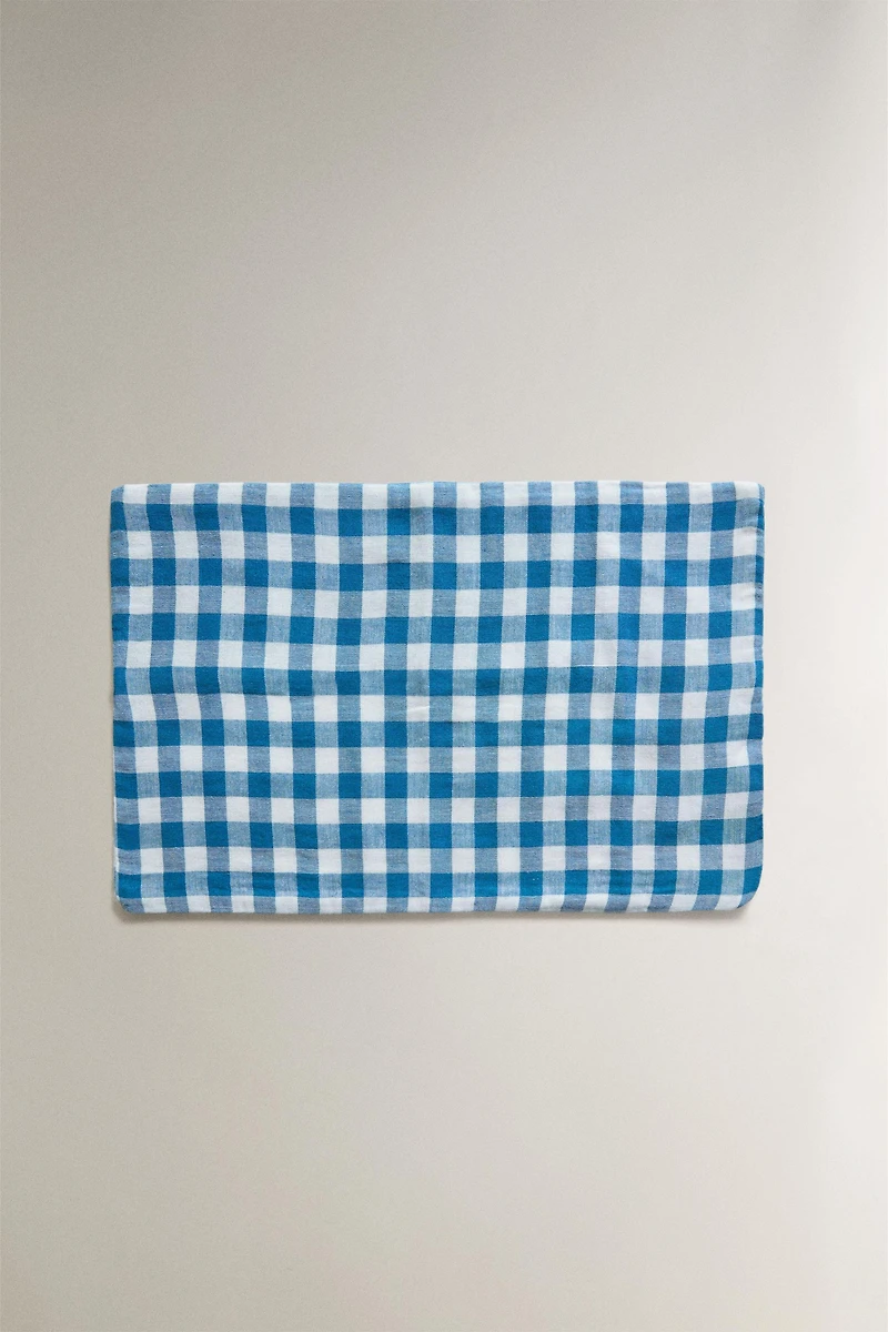 CHECKED CRIB FLAT SHEET AND PILLOWCASE SET
