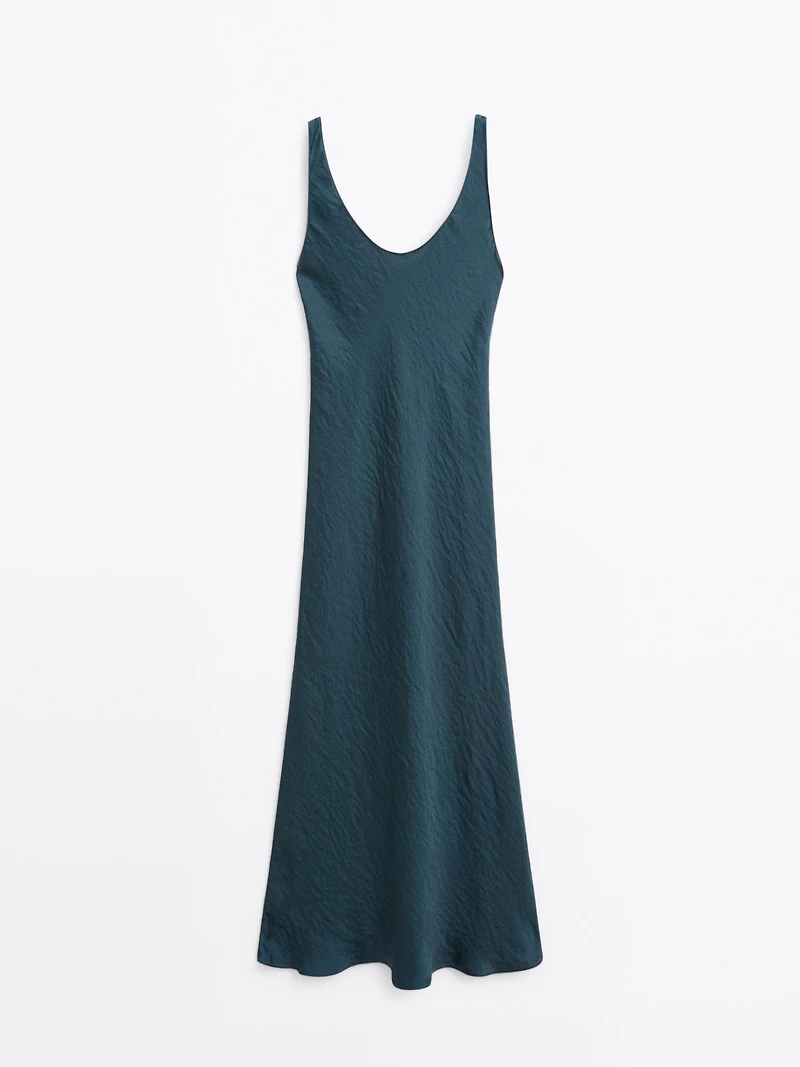 Round neck satin dress