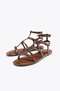 STRAPPY BUCKLE SANDALS