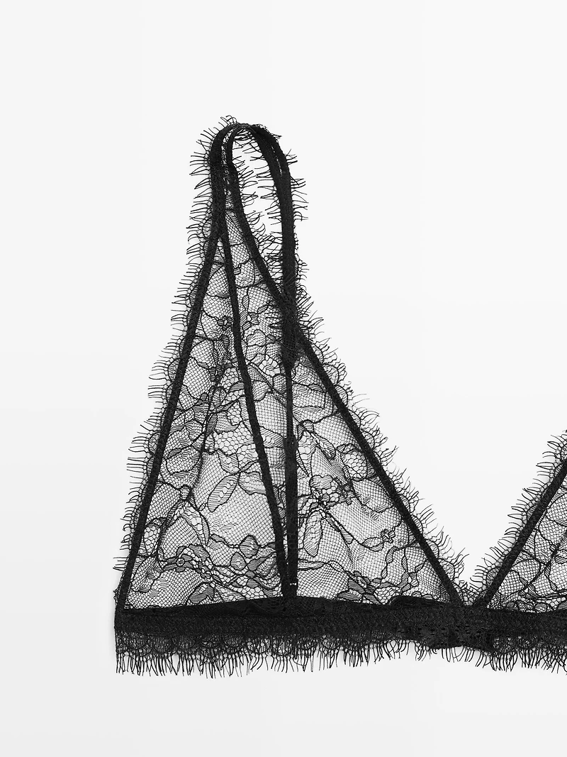 Bralette en dentelle effilochée