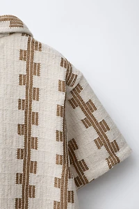 TEXTURED PRINT SHIRT