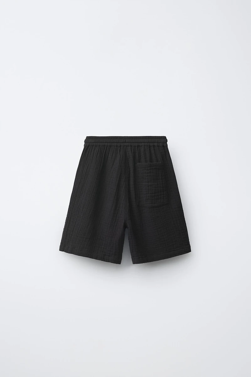 TEXTURED SHORTS
