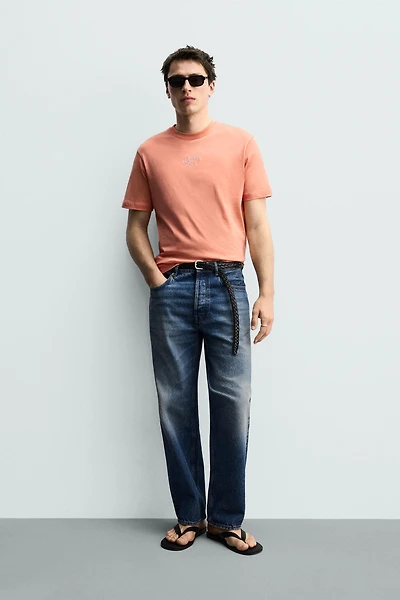REGULAR FIT CONTRAST EMBROIDERY T-SHIRT