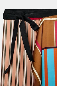 STRIPED PRINT PAREO SCARF
