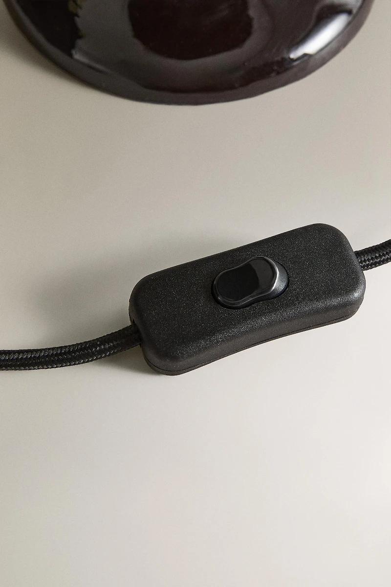 LAMPE DE TABLE RELIEFS