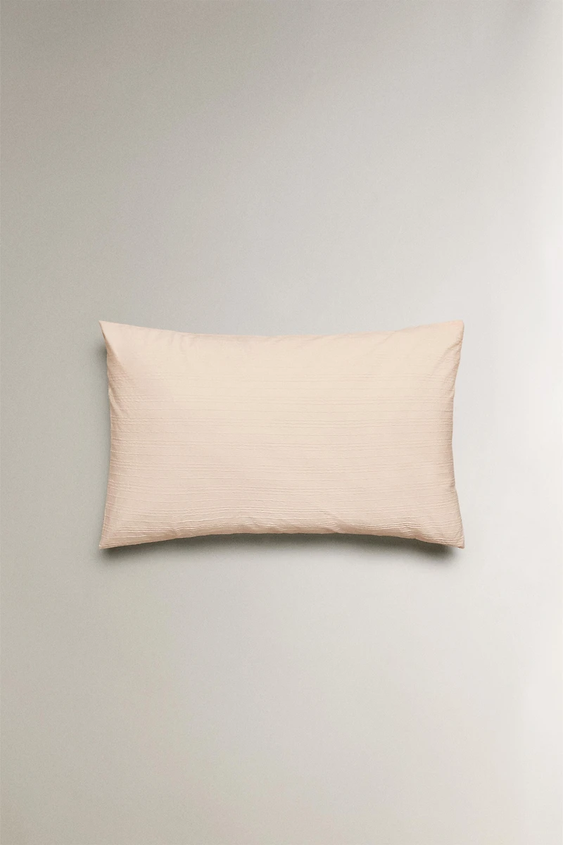 STRIPED TEXTURED PILLOWCASE