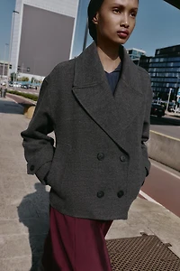 SOFT DOUBLE-BREASTED SHORT COAT