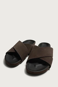 SANDALES CROISÉES EN CUIR
