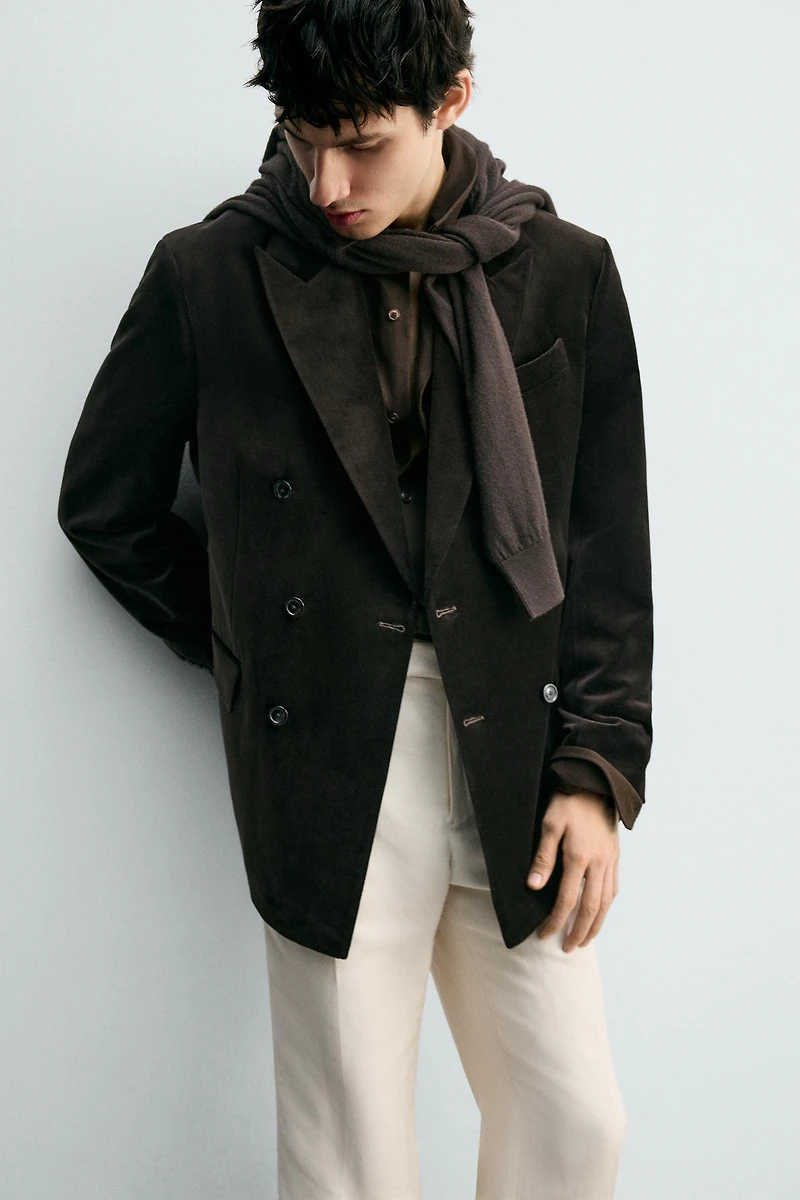 REGULAR FIT VELVET BLAZER