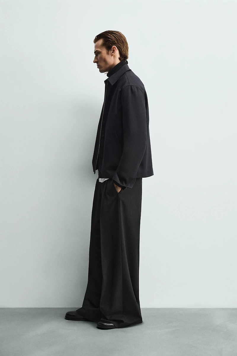 PLEATED WIDE FIT PANTS