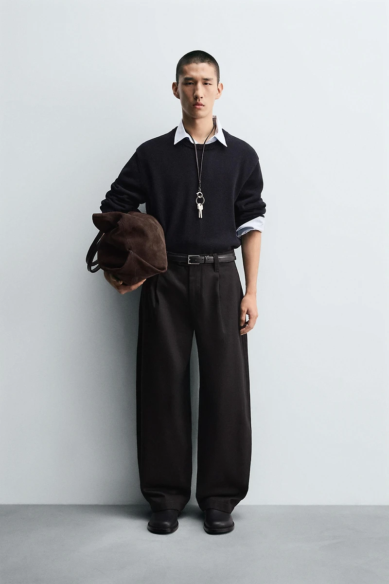 PLEATED BALLOON FIT JEANS