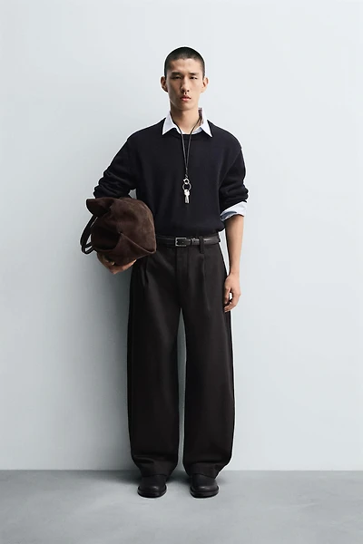 PLEATED BALLOON FIT JEANS