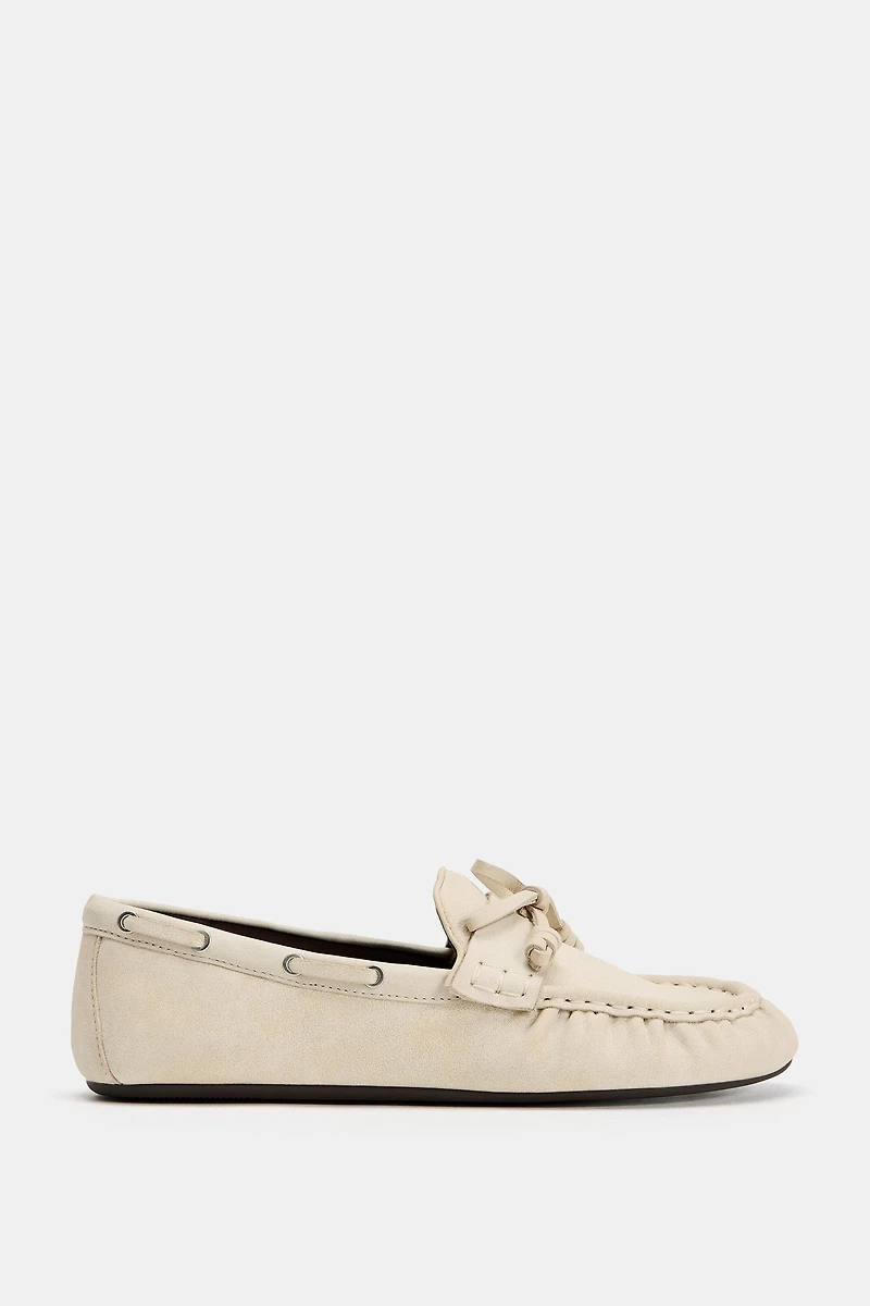 LEATHER GATHERED FLAT LOAFERS