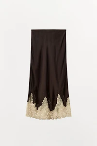 100% VISCOSE EMBROIDERED LACE MIDI SKIRT