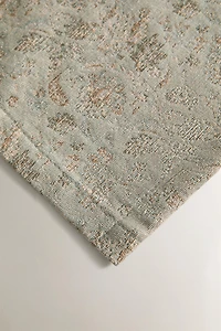 FLORAL JACQUARD TABLE RUNNER