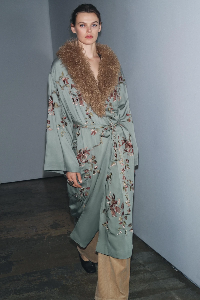 FAUX FUR COLLAR KIMONO ZW COLLECTION LIMITED EDITION