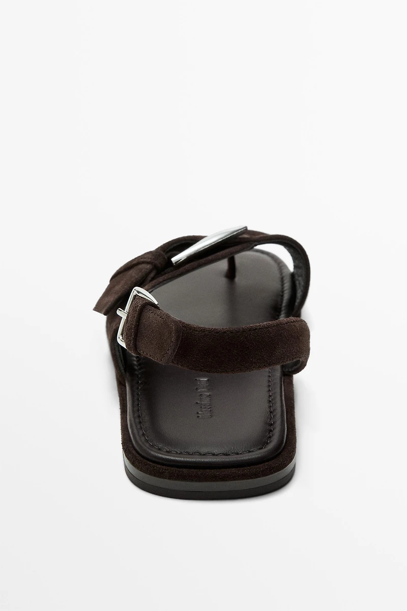 Flat slider sandals with buckle
