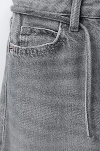 BARREL JEANS WITH BELT