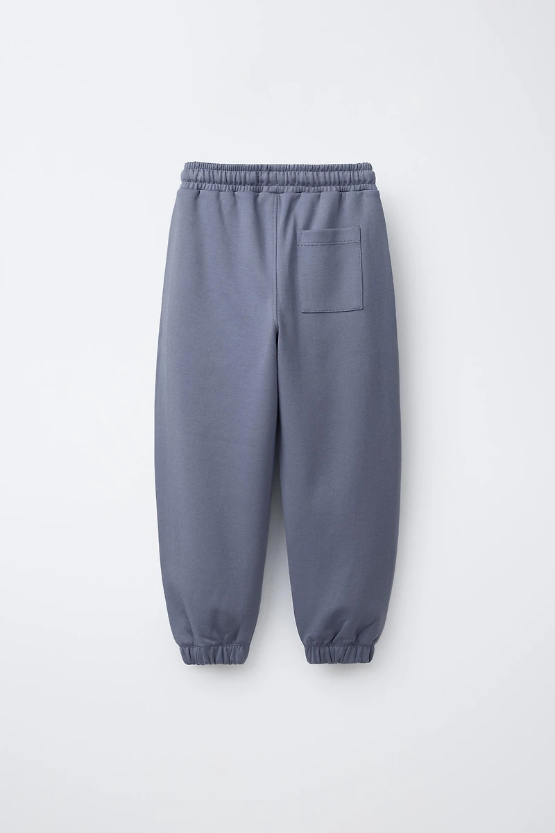 SWEATSHIRT AND JOGGER PANTS SET WITH TEXT
