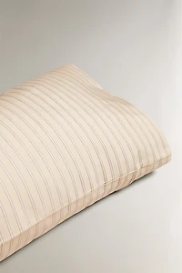 STRIPED PILLOWCASE