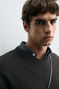 RIBBED TEXTURED SWEATER