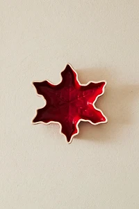 CHRISTMAS STONEWARE PLATE WITH A SNOWFLAKE DESIGN