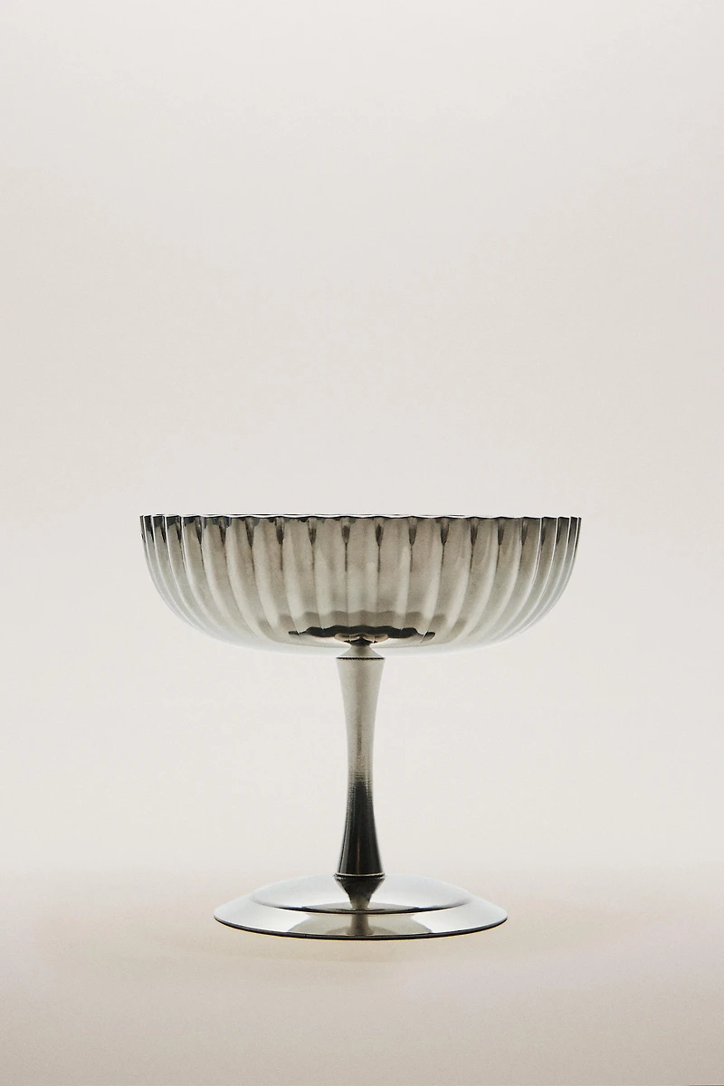 VERRE EN MÉTAL ONDULÉ